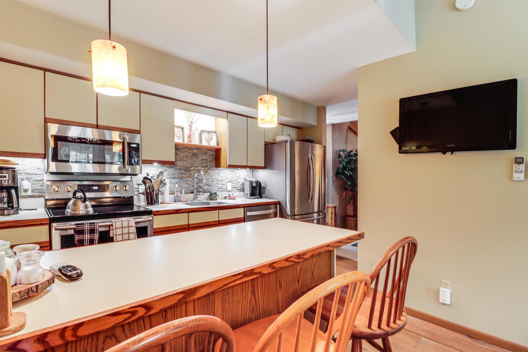 Lake Harmony Townhome Walk To Restaurants! 外观 照片